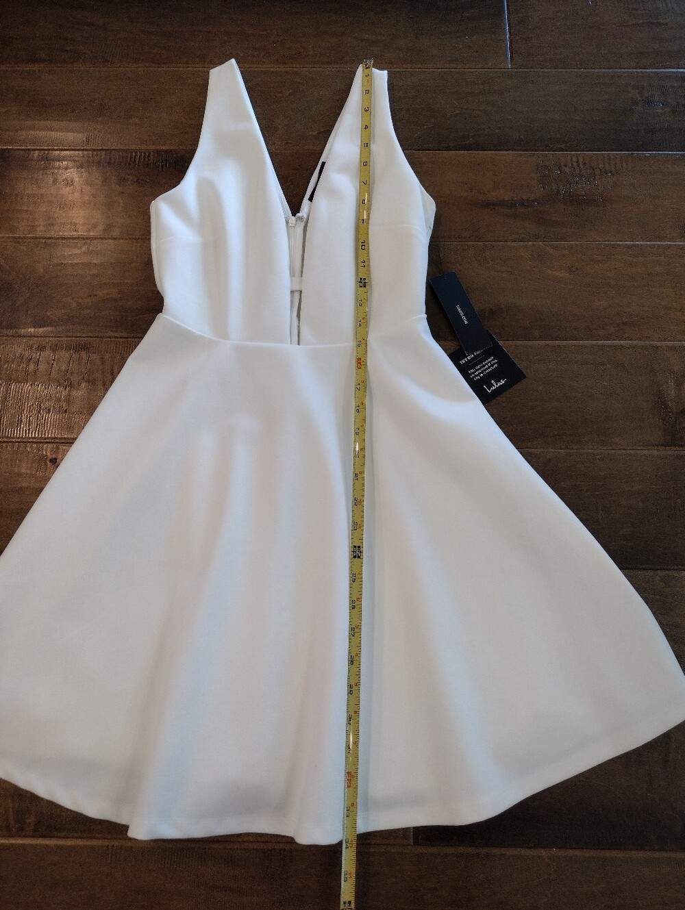 LULU'S Women's NWT white Take The Plunge deep v-neck skater dress - S - Picture 14 of 14